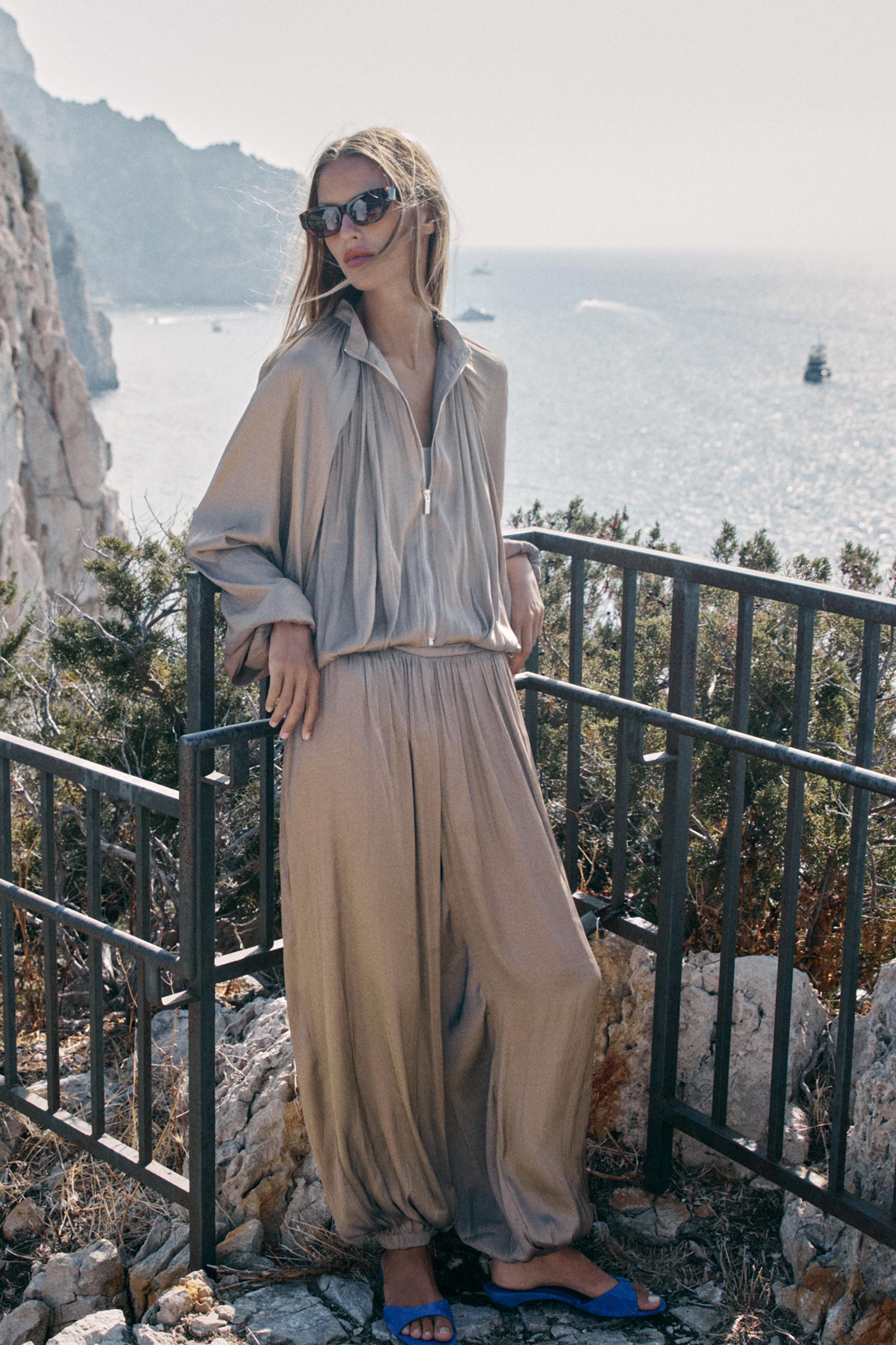 Сатиновый бомбер — ZARA