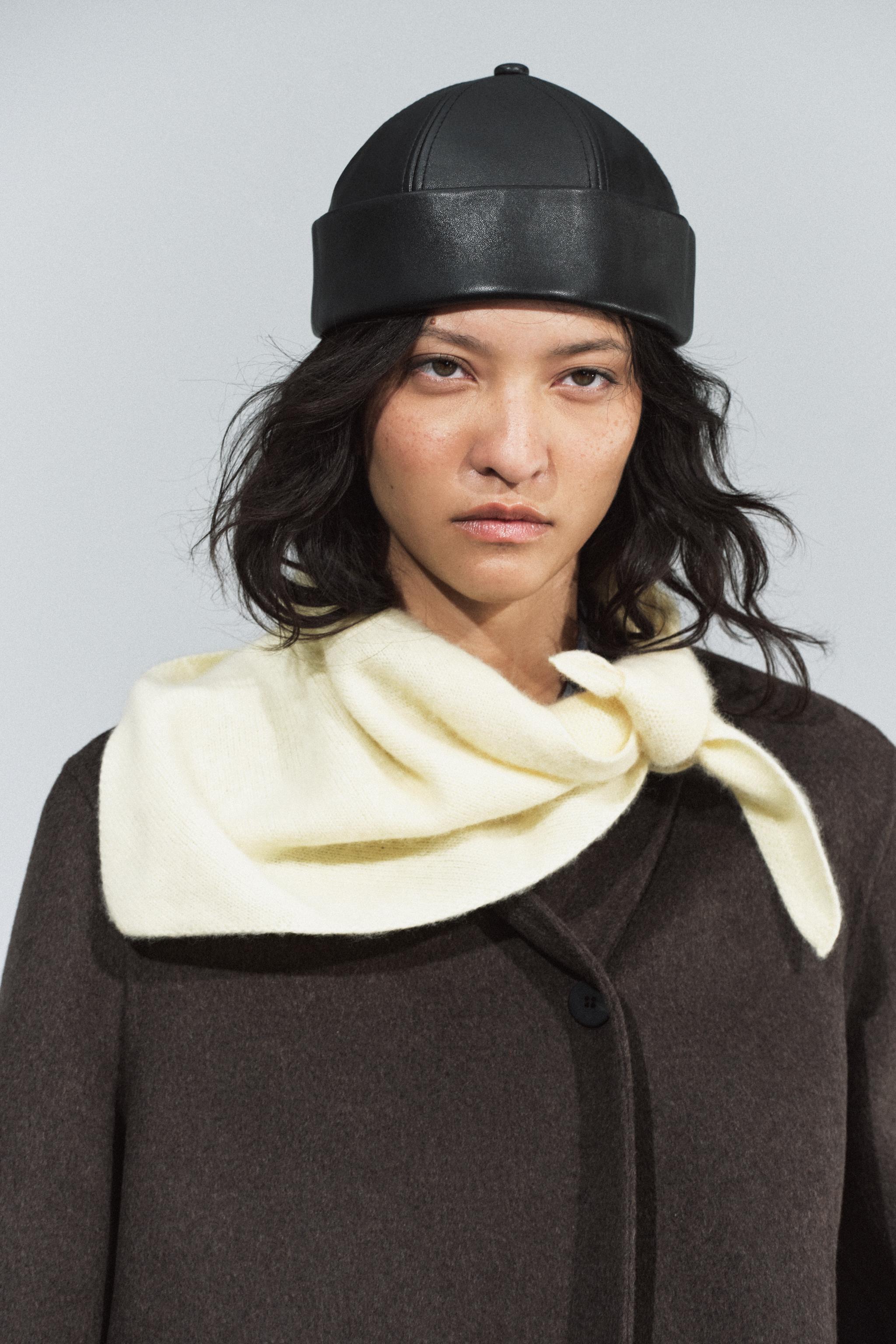 100% LEATHER TURN-UP HAT — ZARA
