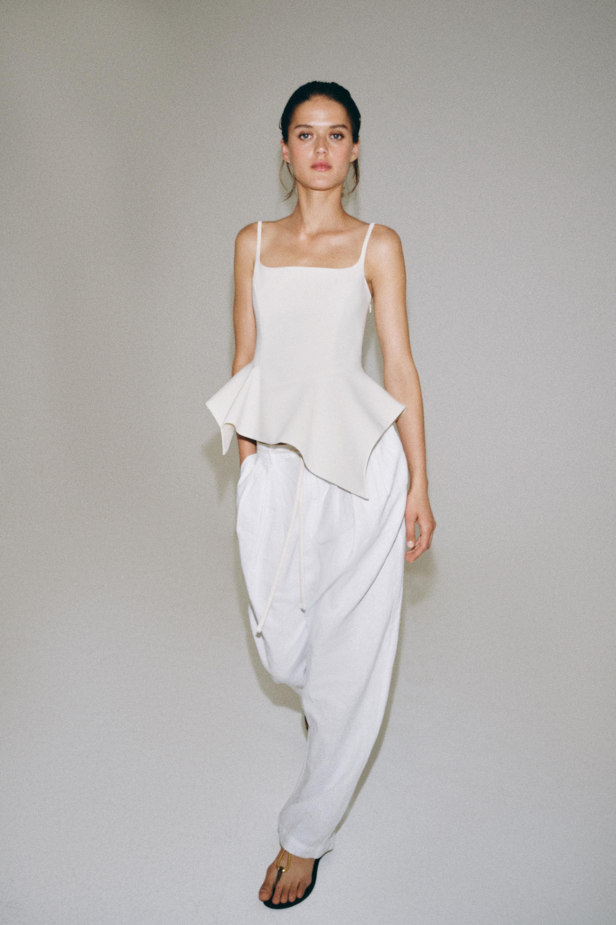 Топ ZW COLLECTION с баской — ZARA