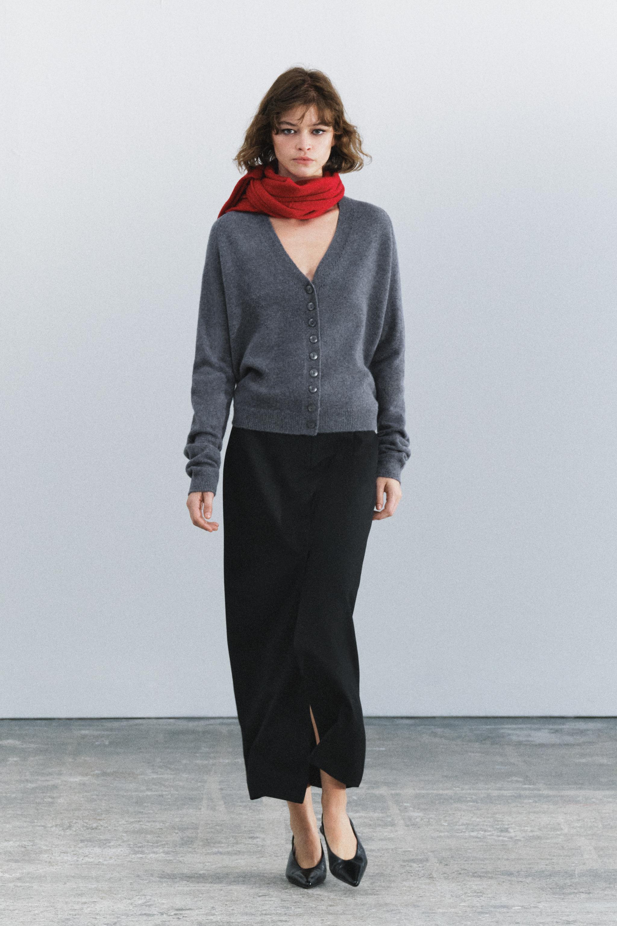 КАРДИГАН ИЗ 100% ШЕРСТИ С V-ОБРАЗНЫМ ВЫРЕЗОМ — ZARA