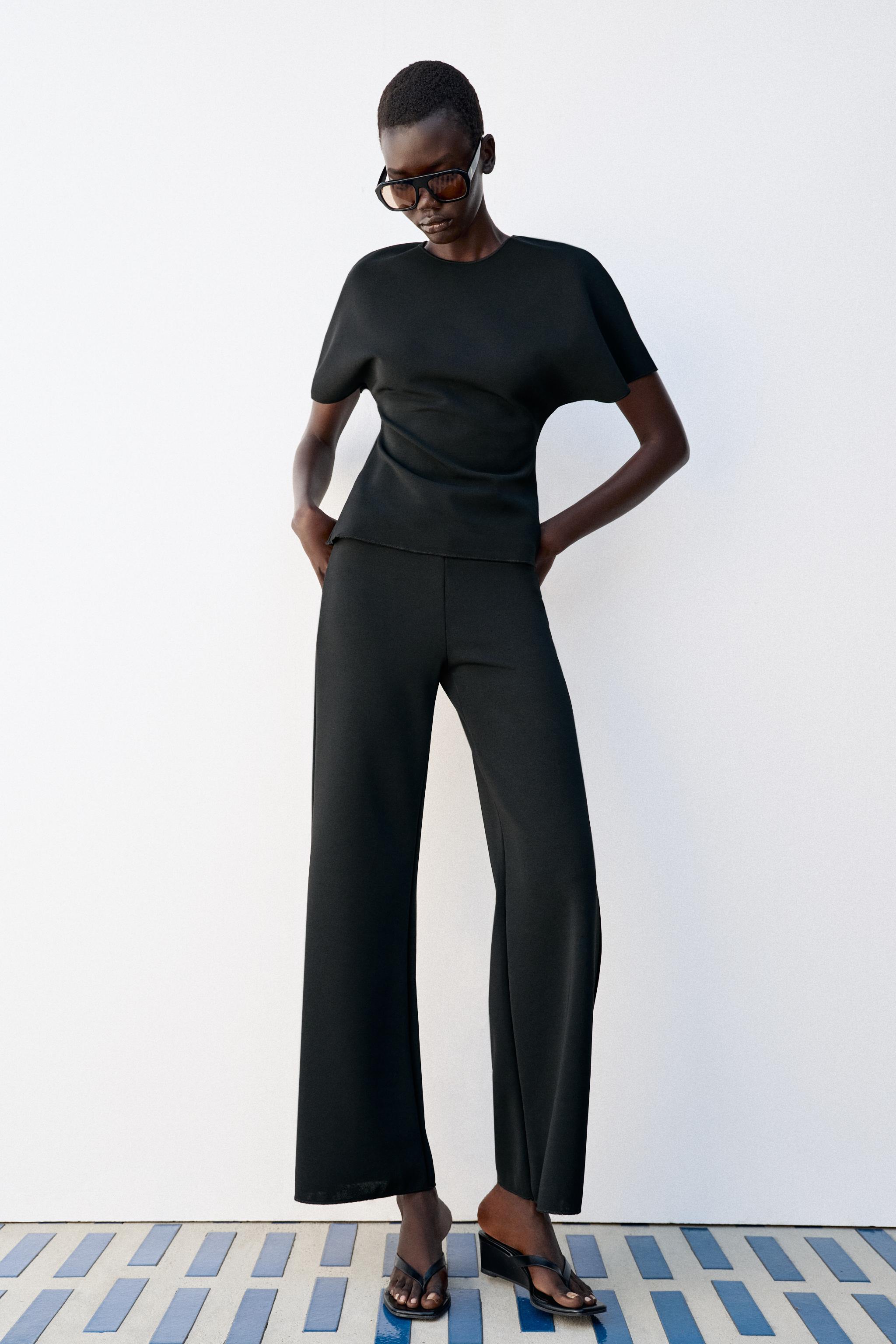 Топ с коротким рукавом и вырезами — ZARA