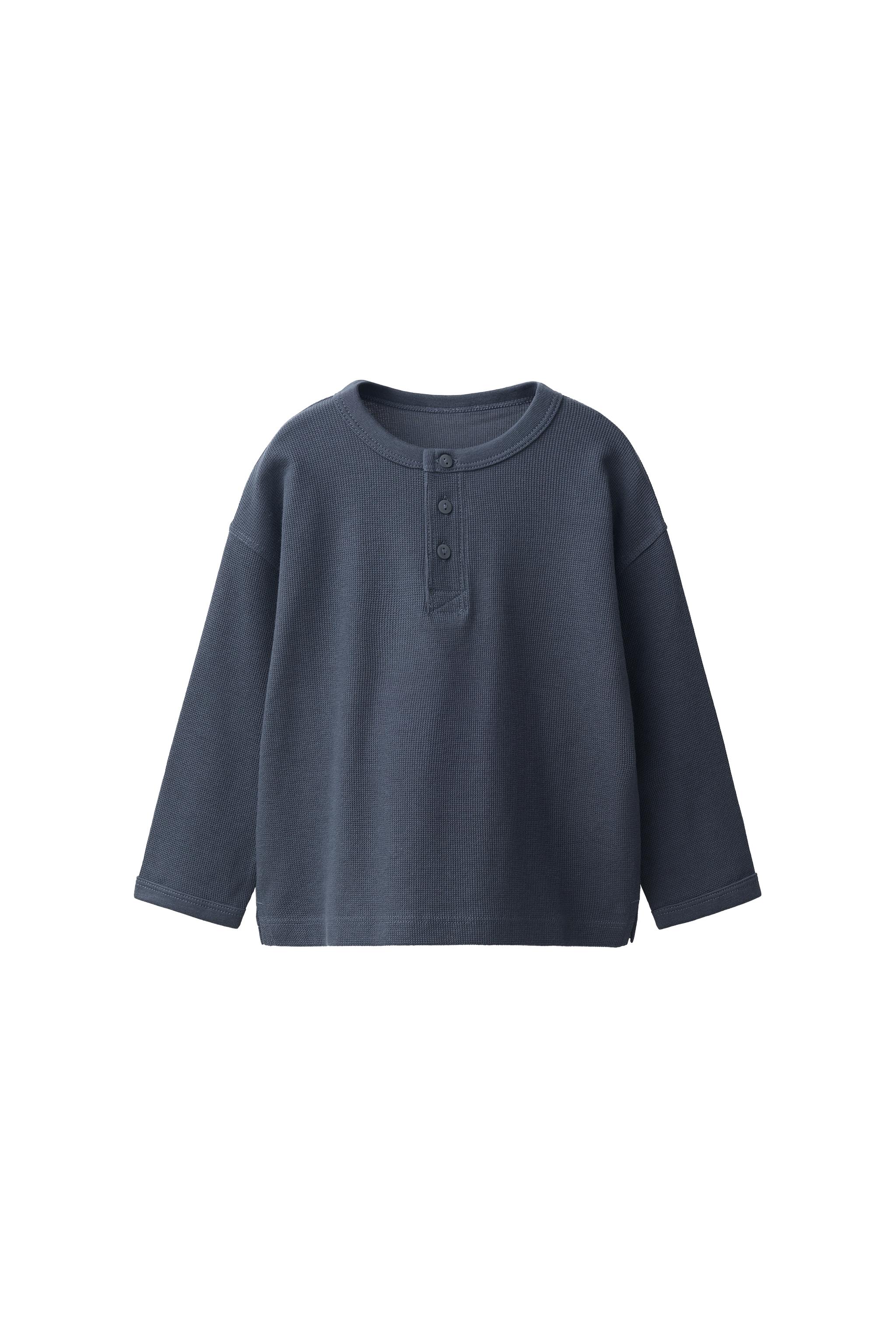 ОДНОТОННАЯ ФУТБОЛКА С ВАФЕЛЬНЫМ УЗОРОМ — ZARA