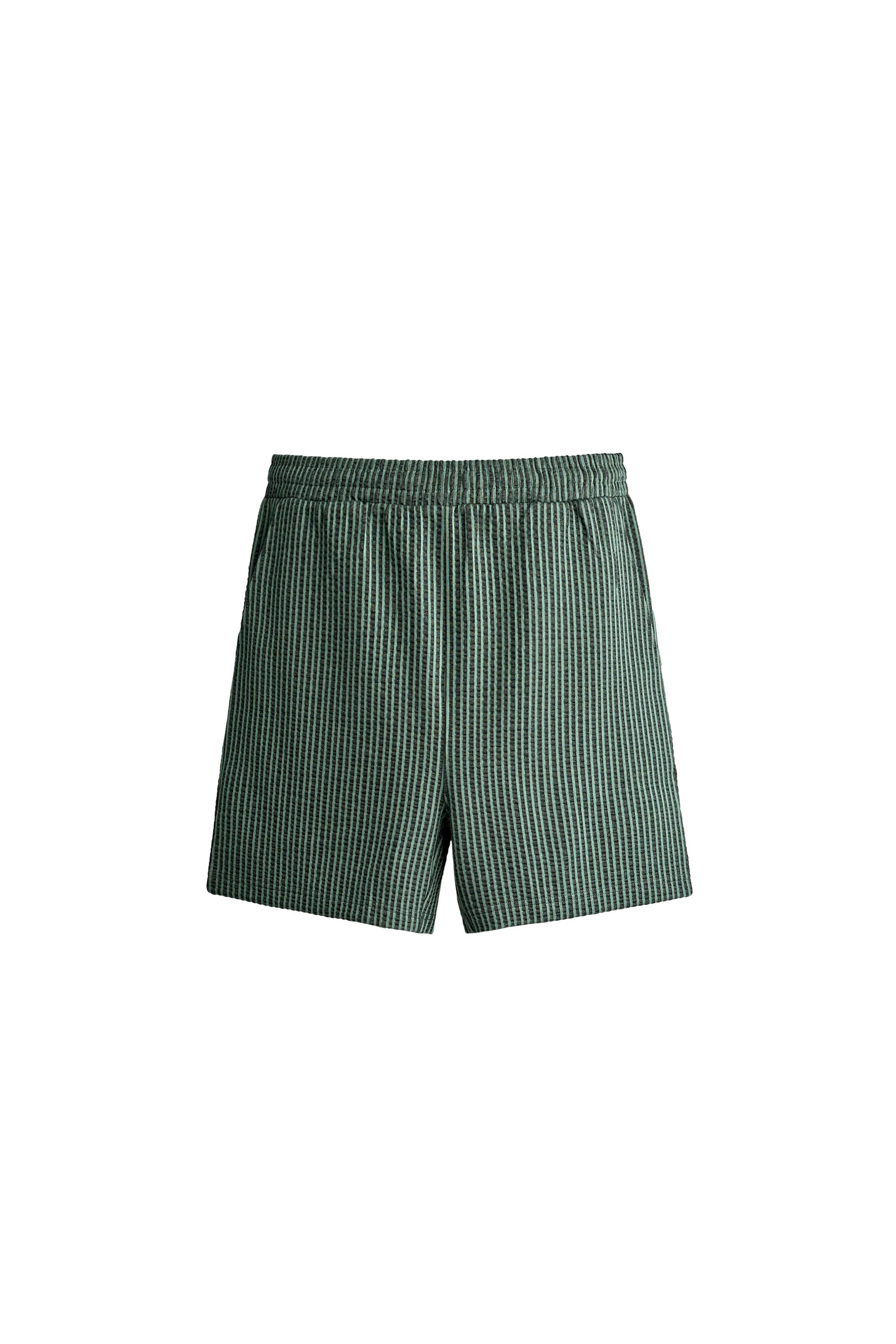 Бермуды классического кроя из ткани сеерсукер — ZARA
