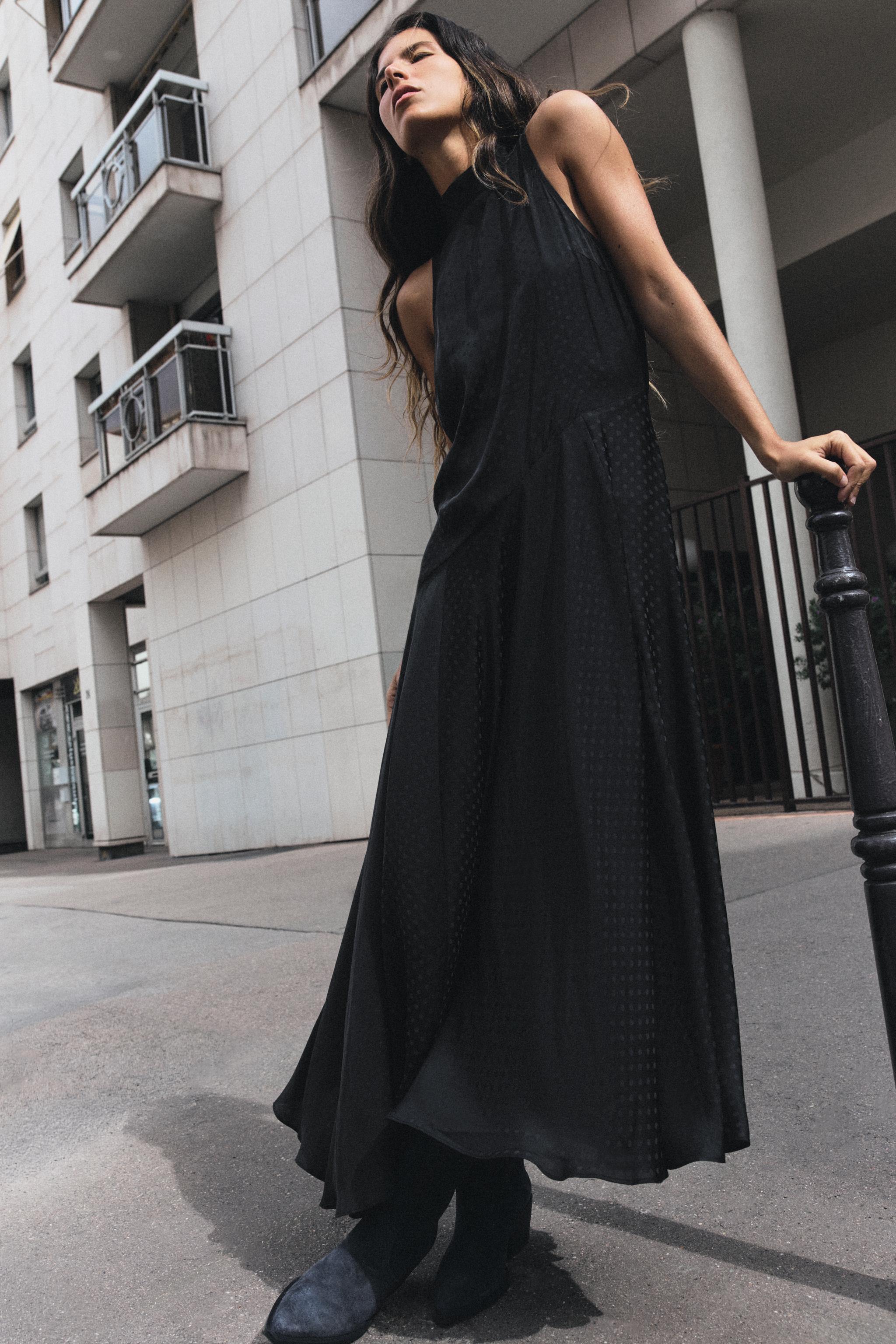 Длинное платье в горошек — ZARA