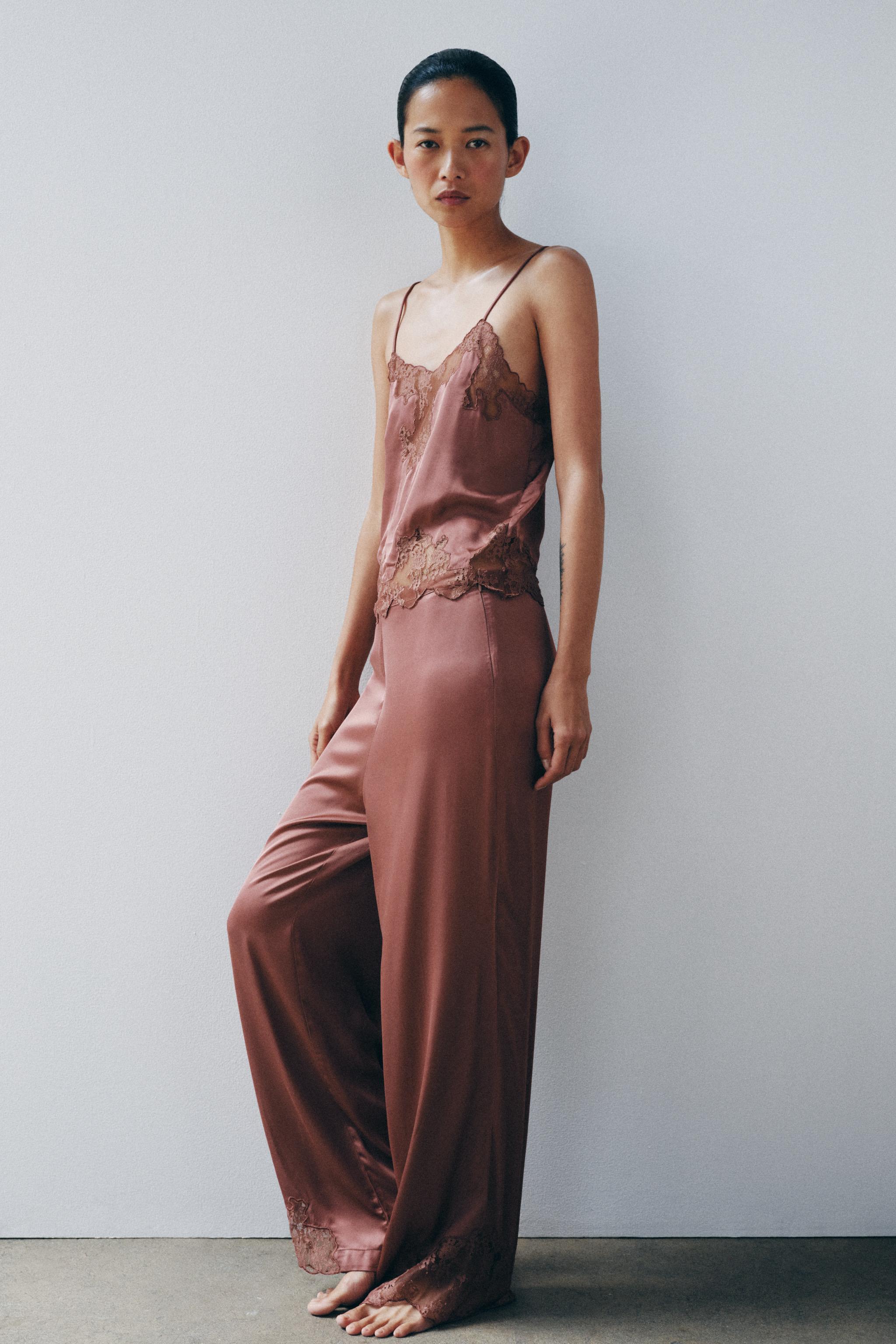 АТЛАСНЫЙ ТОП В БЕЛЬЕВОМ СТИЛЕ С КРУЖЕВОМ — ZARA