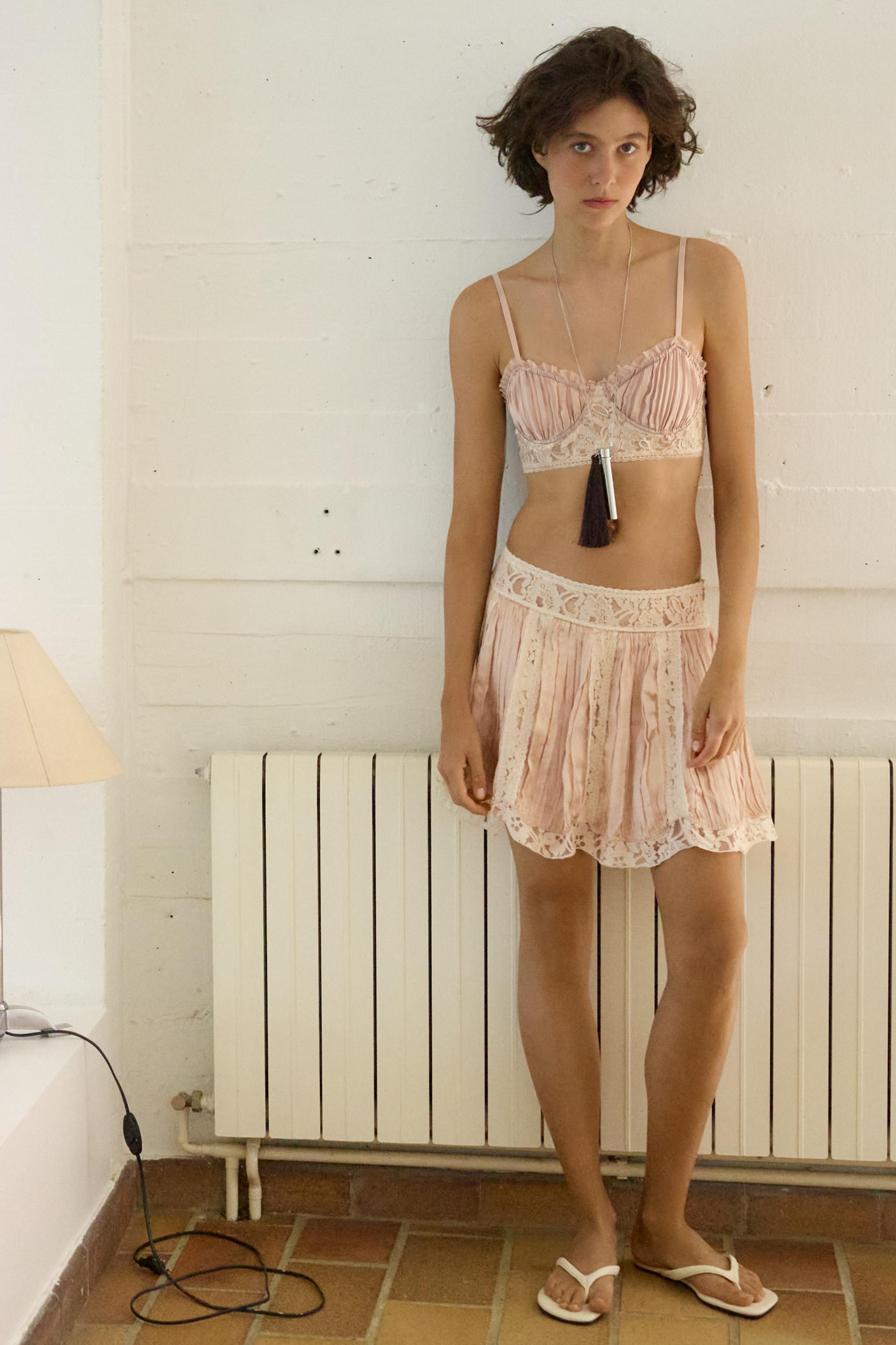 Бралетт из кружева со сборками — ZARA