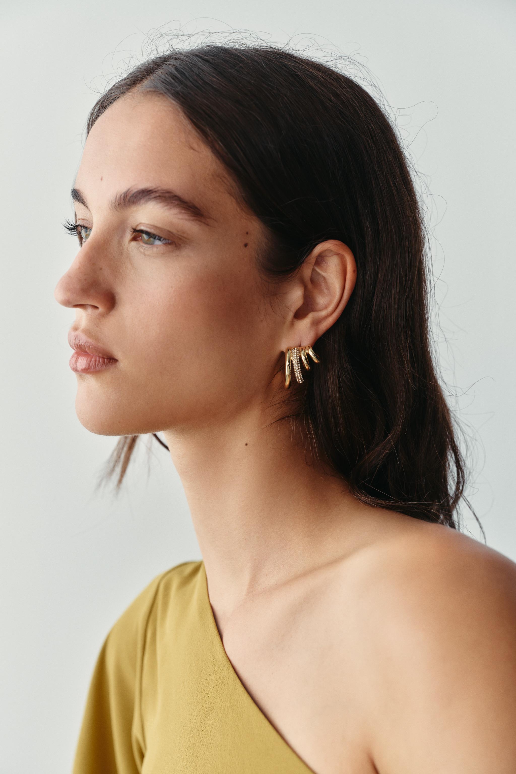 Серьги-манжеты с стразами — ZARA