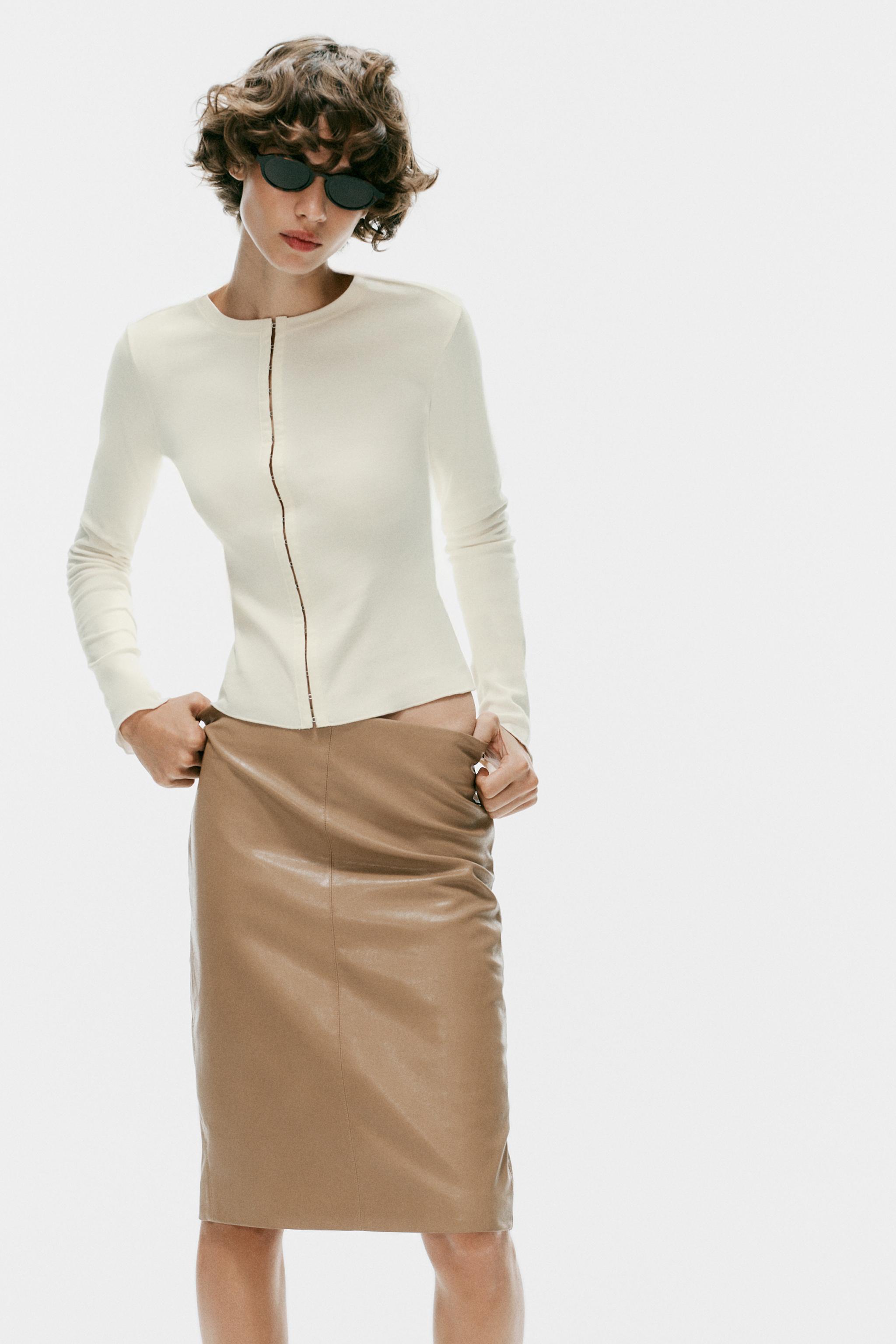 Топ с металлическими крючками — ZARA