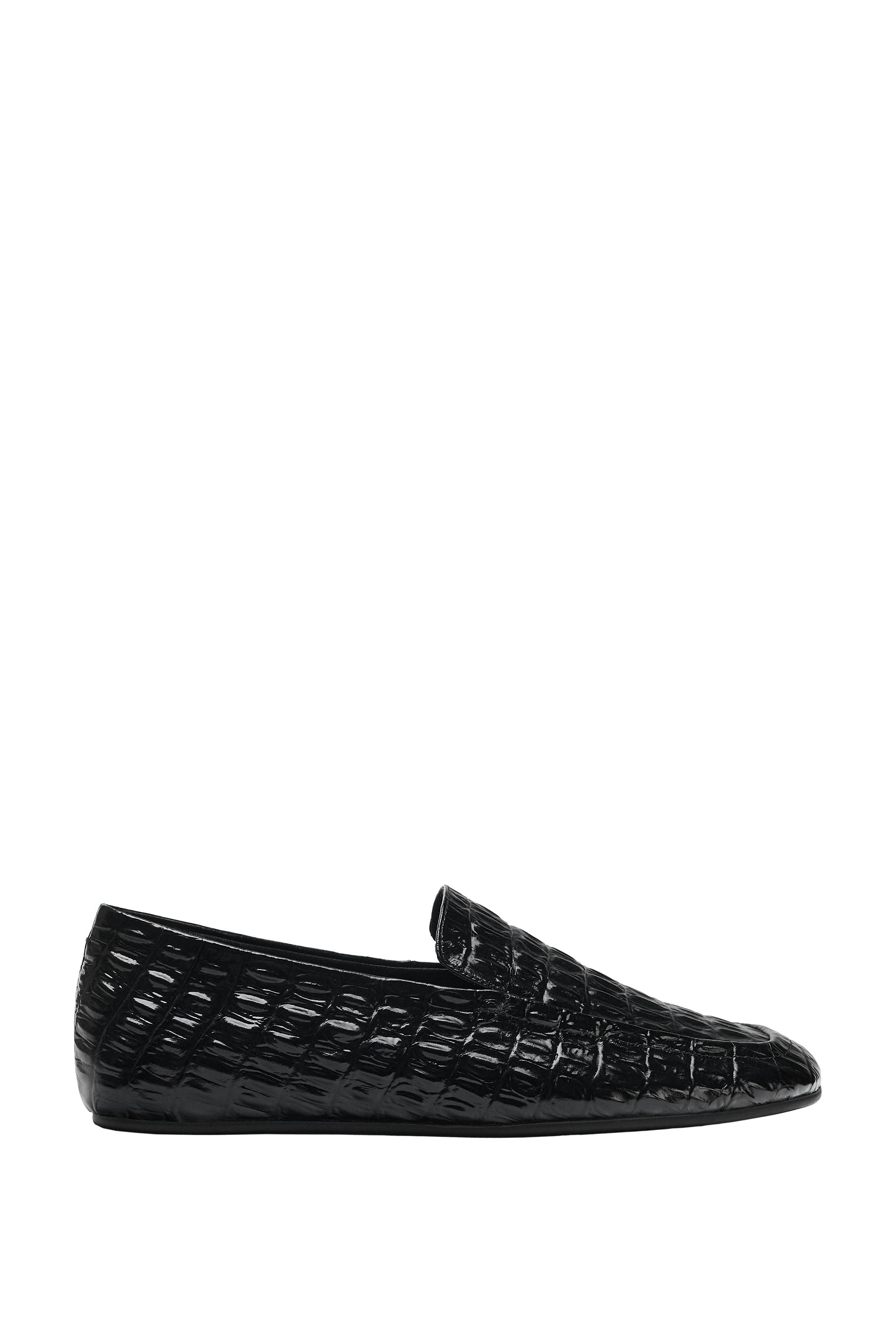 LIMITED EDITION TEXTURED LEATHER LOAFER — ZARA
