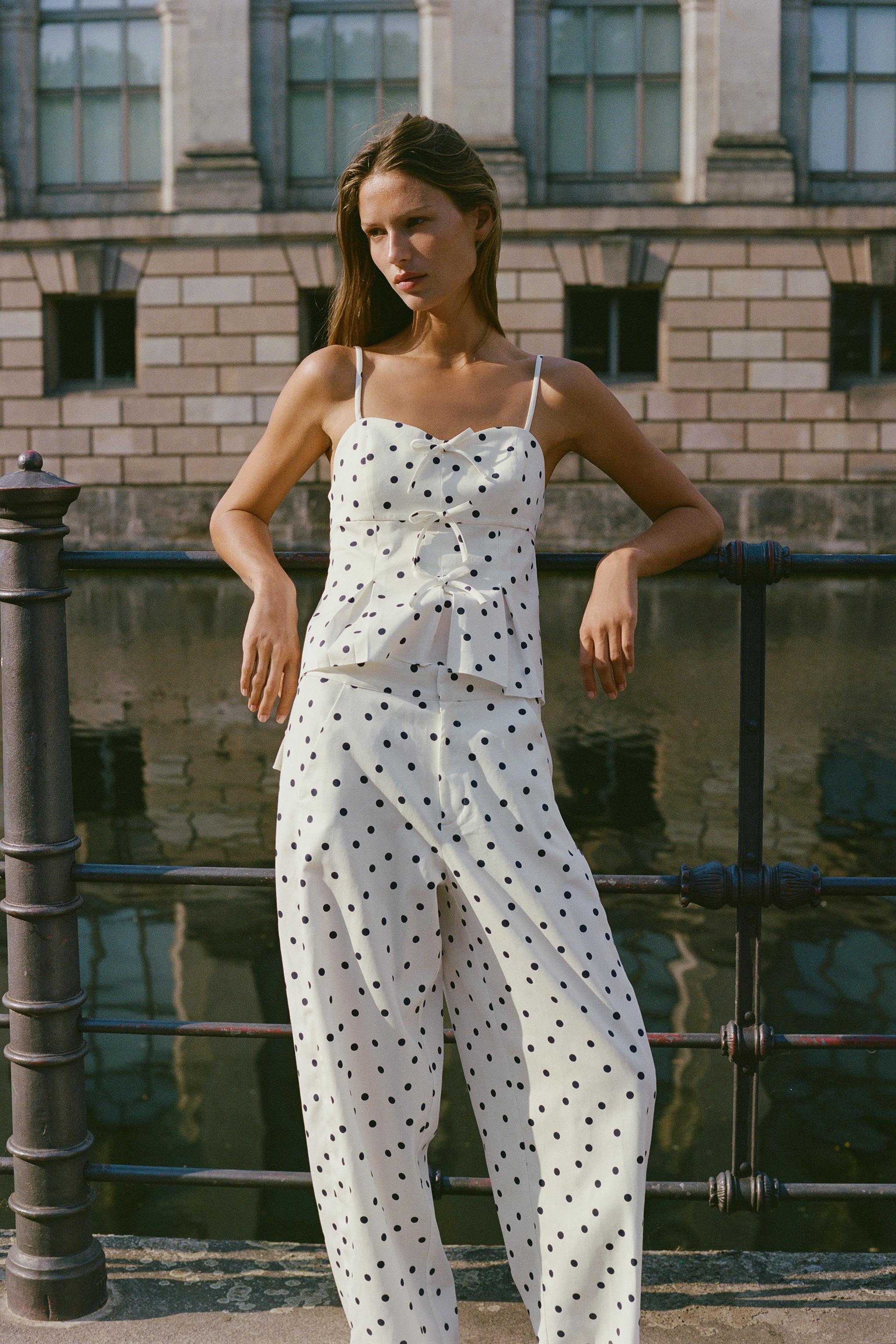 Топ с баской в горошек — ZARA