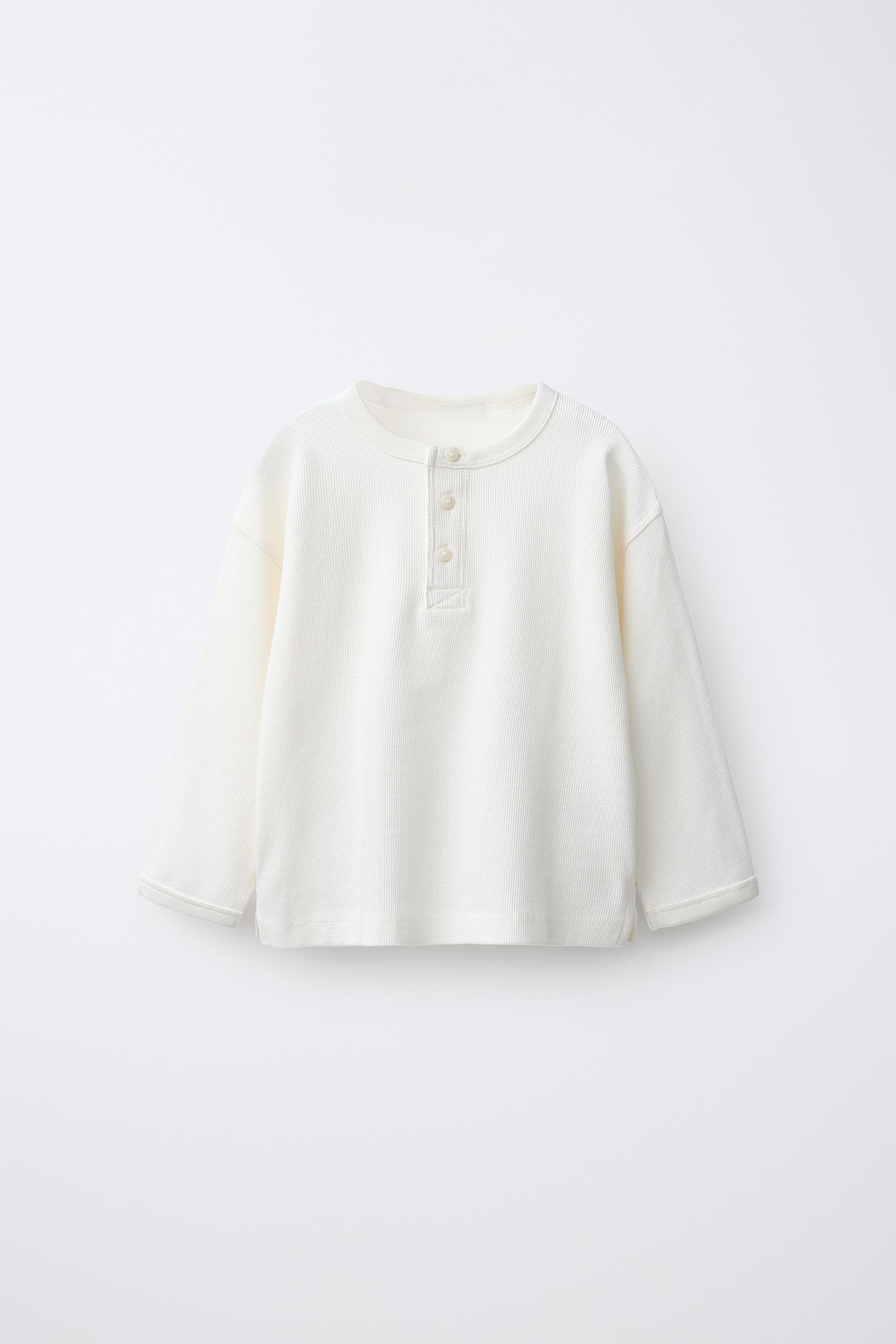 ОДНОТОННАЯ ФУТБОЛКА С ВАФЕЛЬНЫМ УЗОРОМ — ZARA