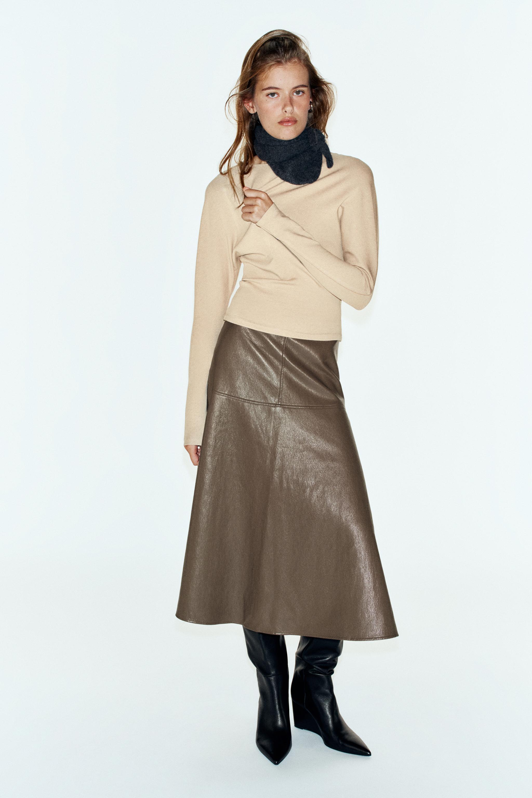 ОБТЯГИВАЮЩАЯ ФУТБОЛКА С ДЛИННЫМИ РУКАВАМИ — ZARA