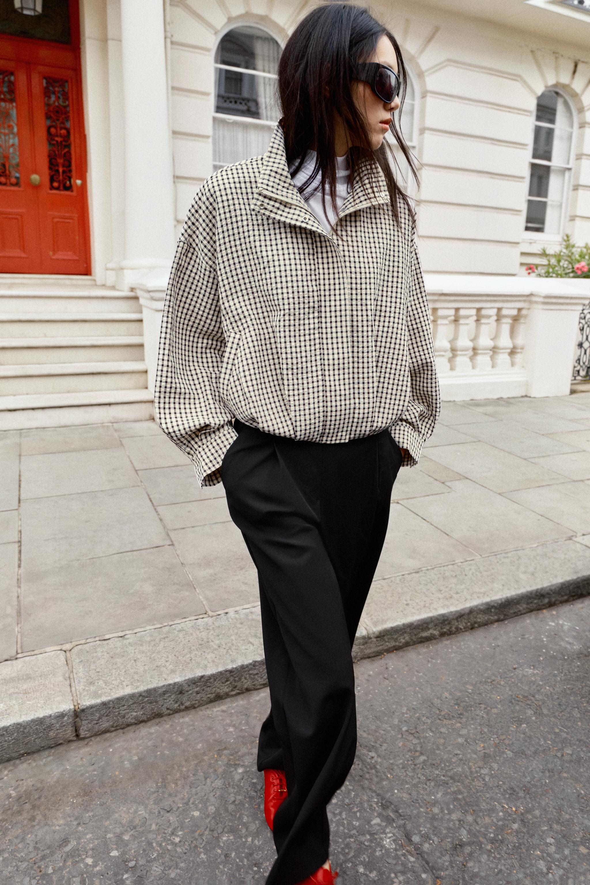 Бомбер в клетку — ZARA