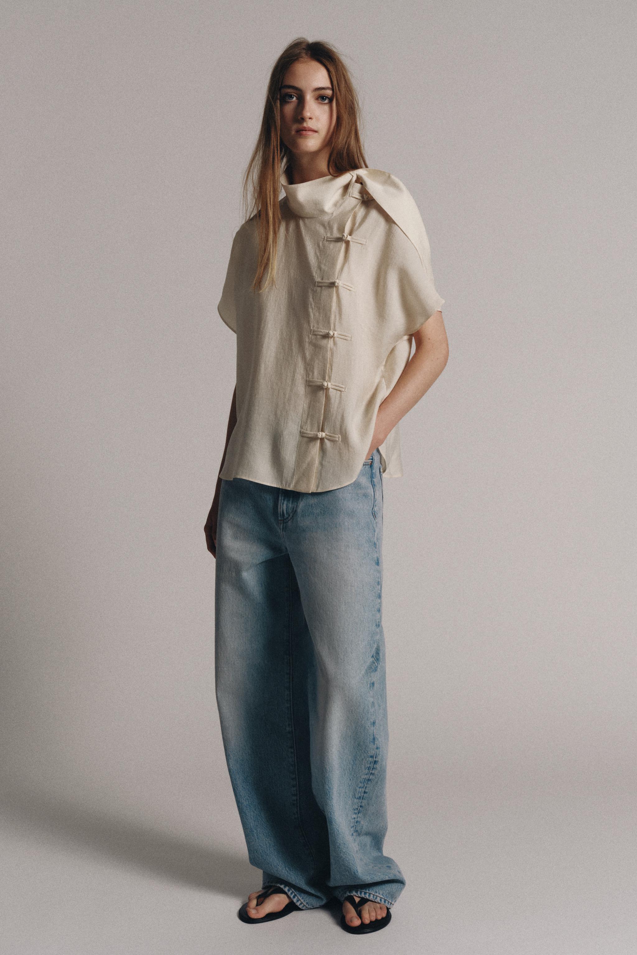 Блуза ZW COLLECTION с застёжкой-лягушкой — ZARA