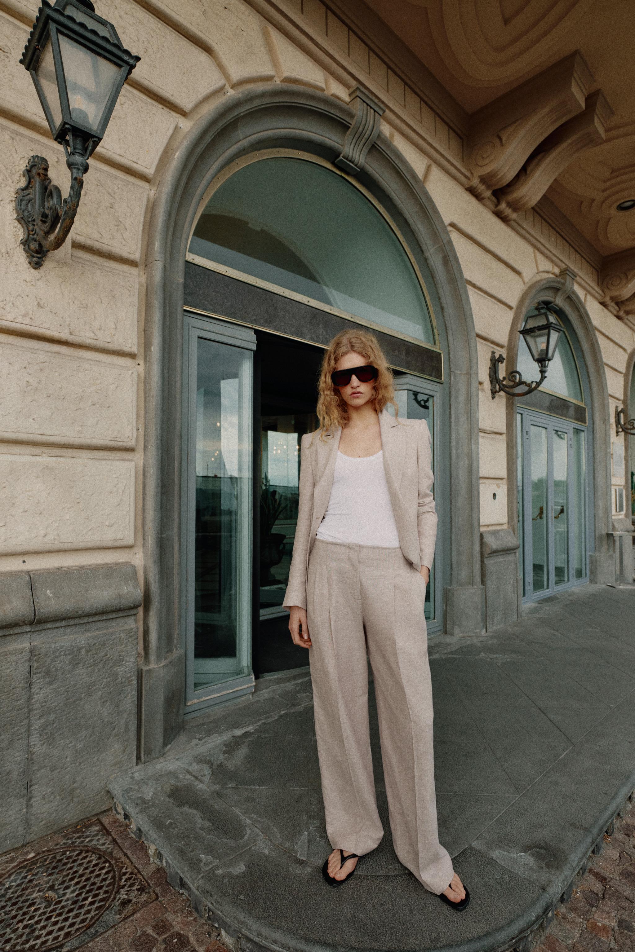 БЛЕЙЗЕР ИЗ СМЕСОВОГО ЛЬНА С ВЫТАЧКАМИ — ZARA