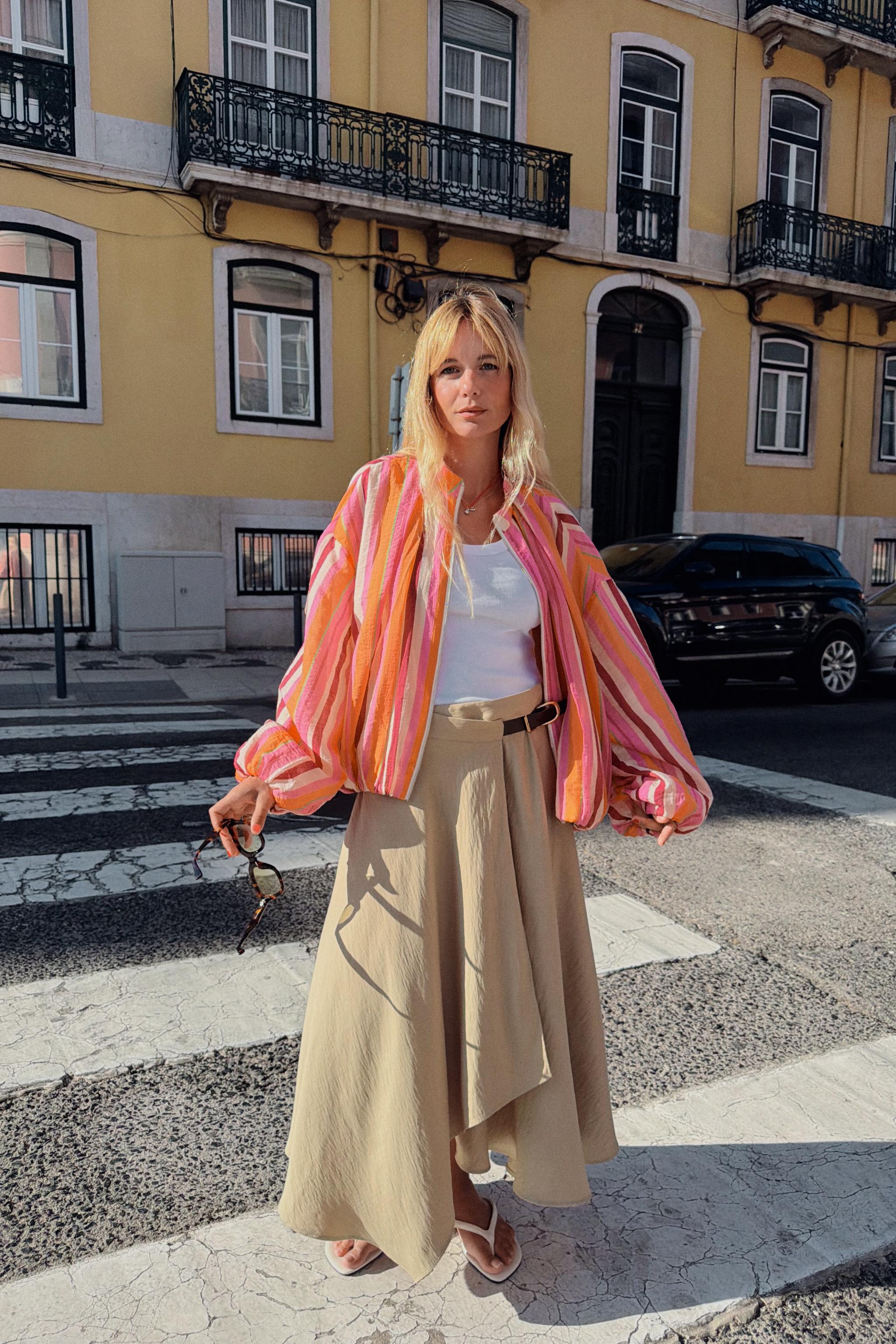 Бомбер в полоску — ZARA