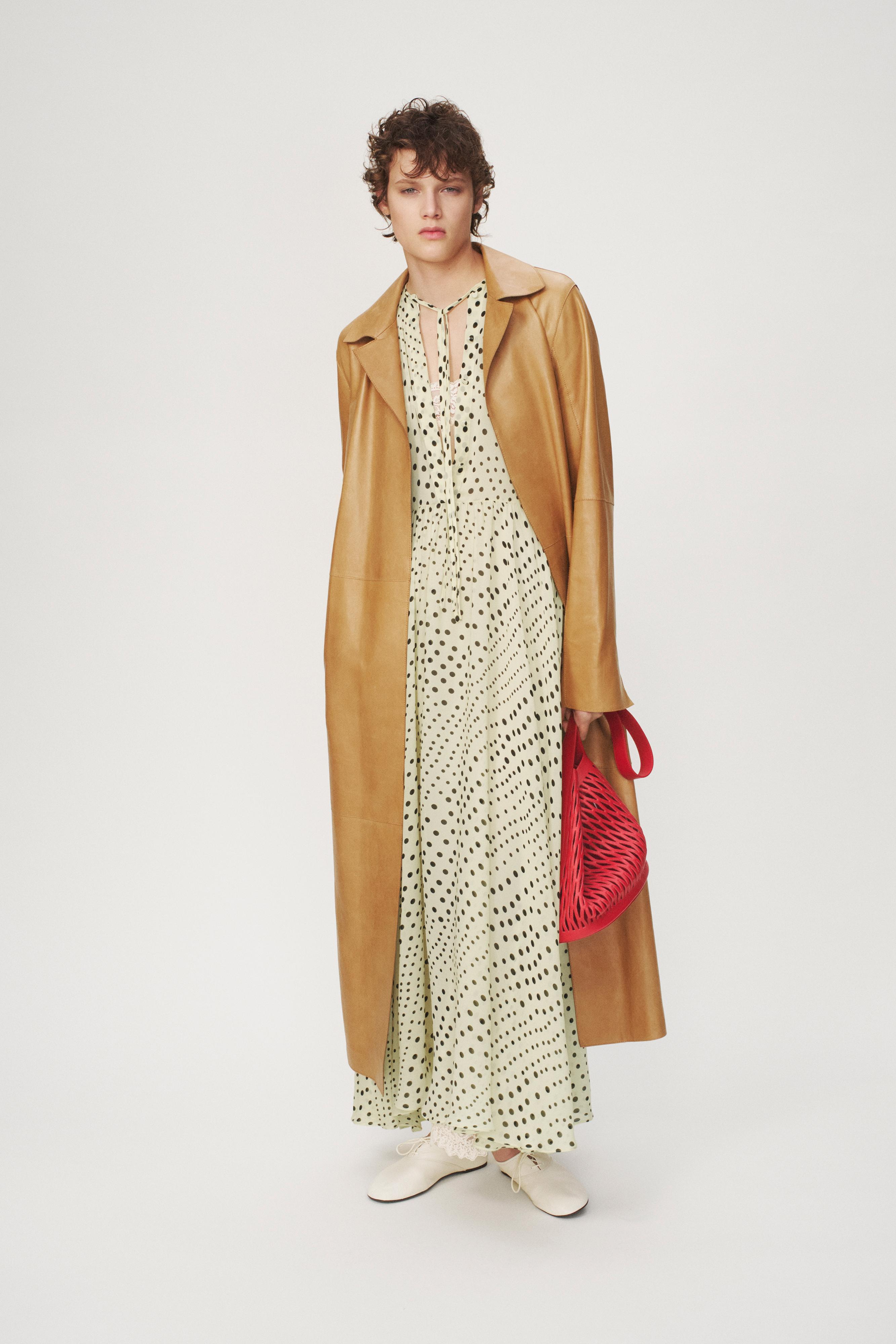 Платье в горошек ZARA WOMAN — ZARA