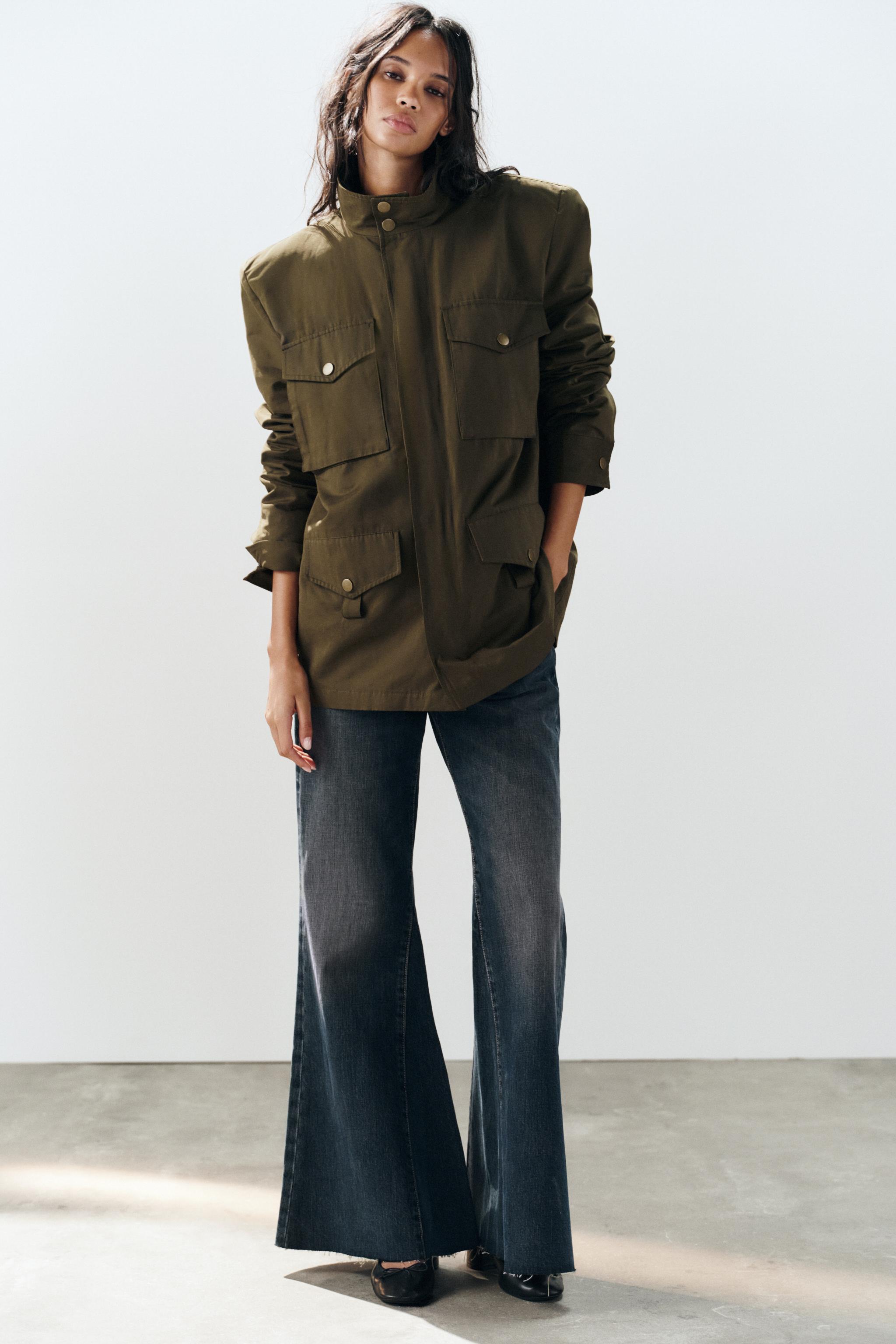 Куртка с подплечниками и карманами — ZARA