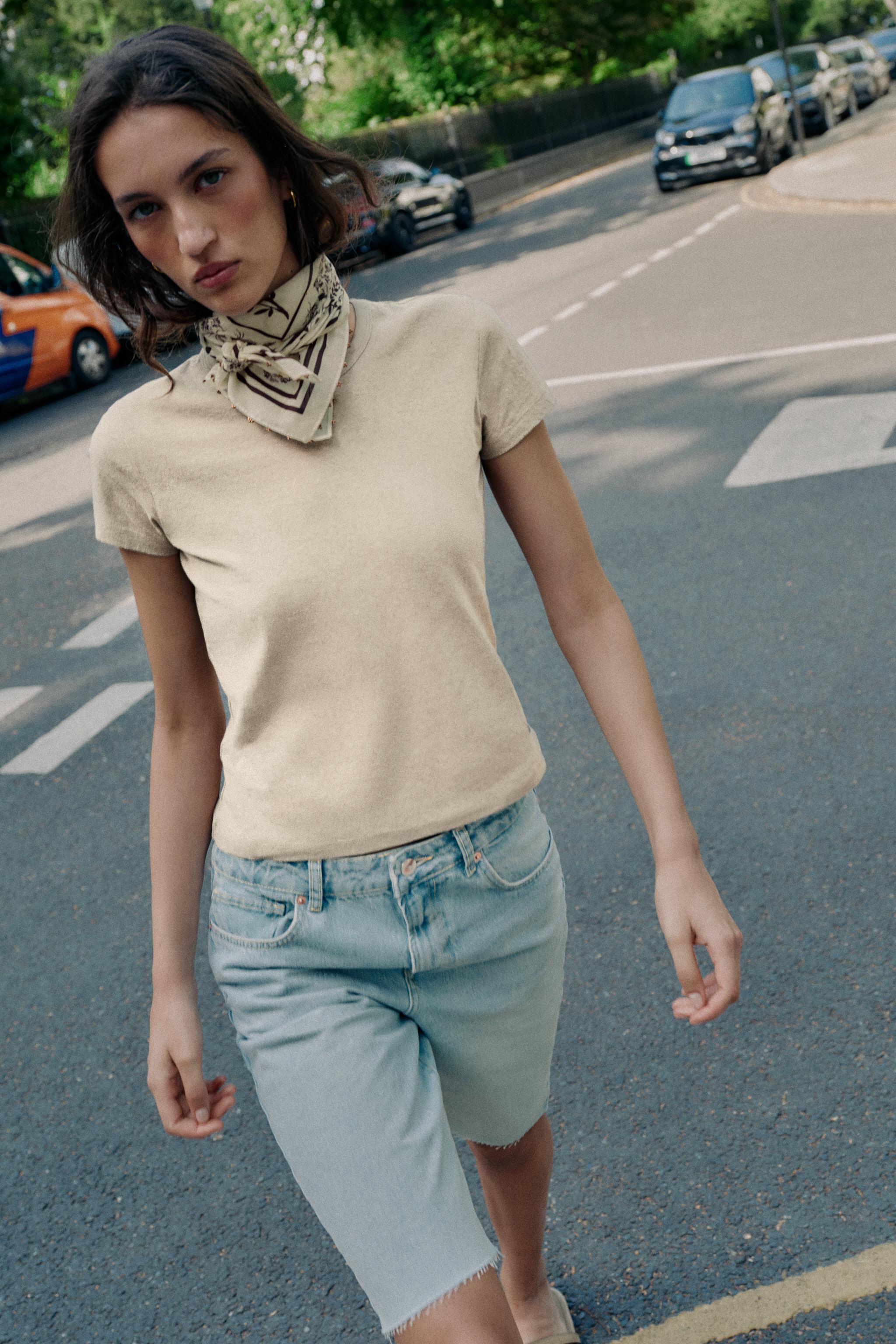 Футболка из хлопка с коротким рукавом — ZARA