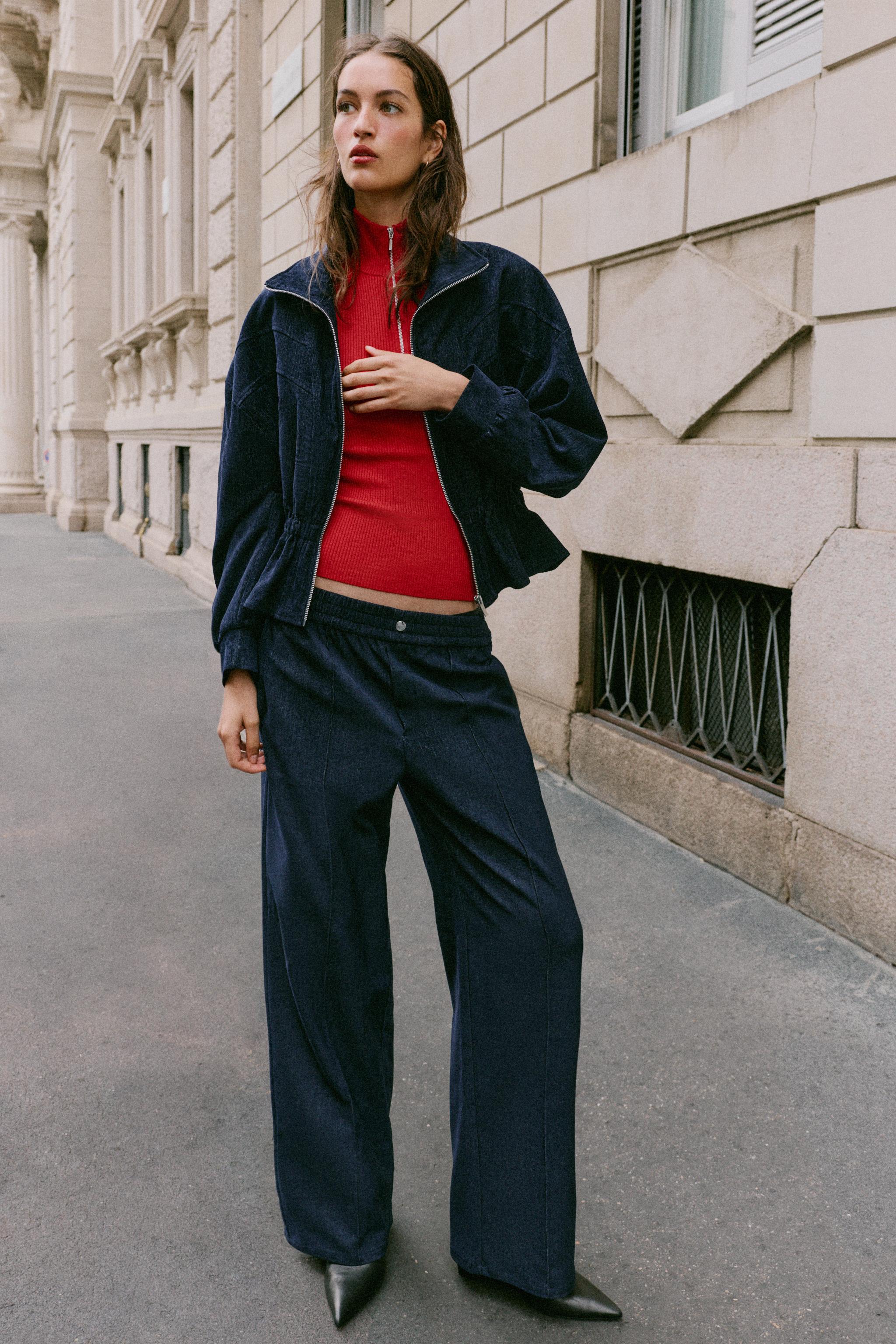 КУРТКА С БАСКОЙ И ЭЛАСТИЧНОЙ ТАЛИЕЙ — ZARA