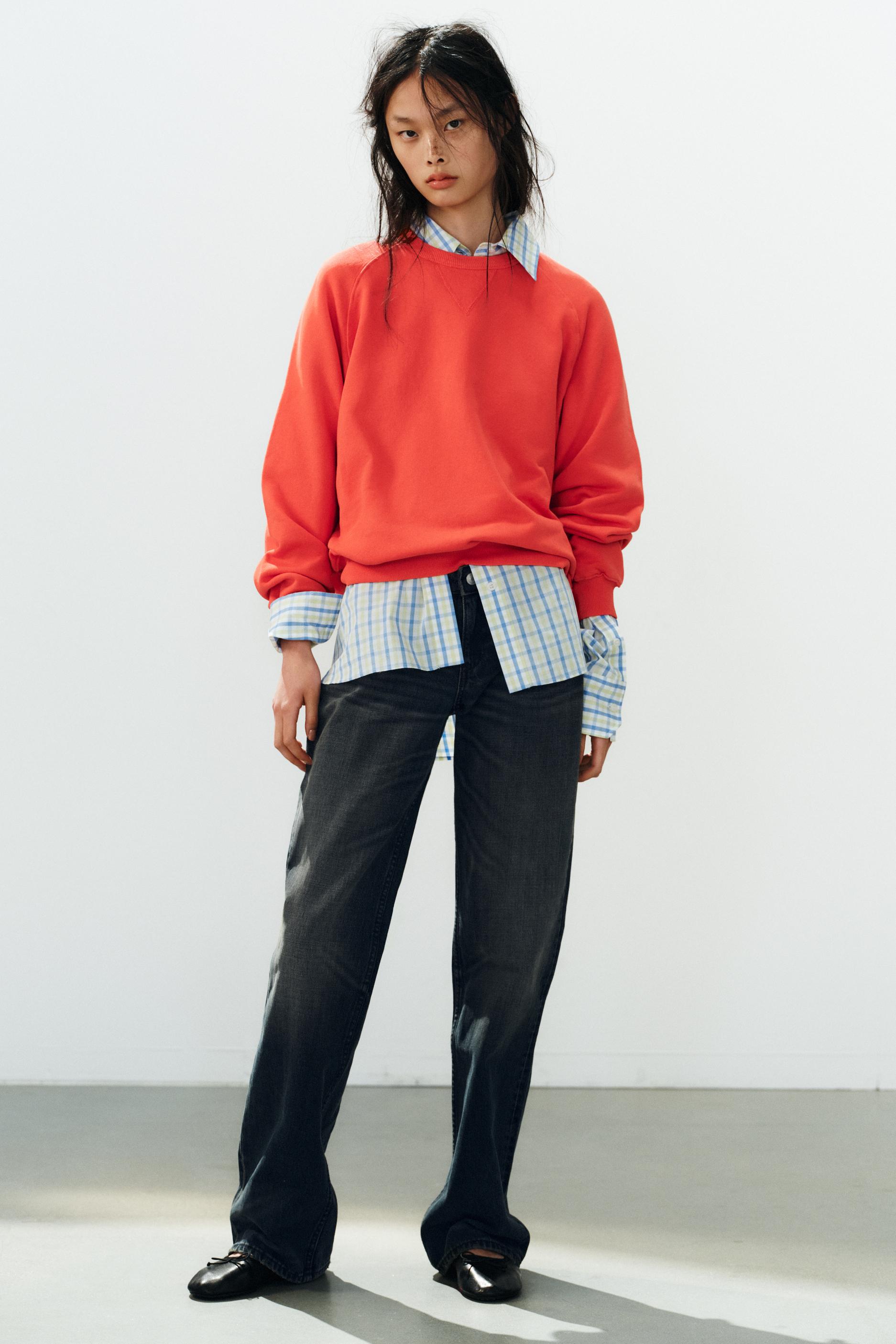 ТОЛСТОВКА С ЭФФЕКТОМ ПОТЕРТОСТИ — ZARA